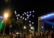 Фейерверк светящихся шаров