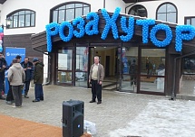 Надписи и фигуры из шаров